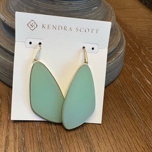 Kendra Scott McKenna earrings